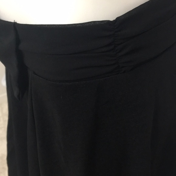 H&M Divided Bow Front Black Skirt Medium - Picture 6 of 8